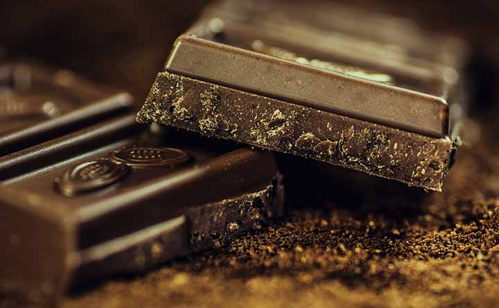 Il lato dark del cioccolato: il fondente che fa bene al cuore e al colesterolo