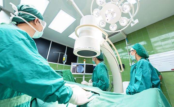 Alti livelli di colesterolo possono causare problemi dopo un’operazione