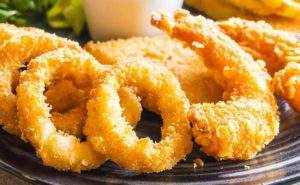 Colesterolo alto: cibi e bevande da evitare