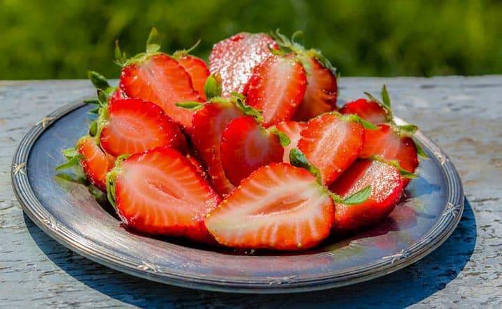 Una ricetta con fragole per avere il cuore in salute
