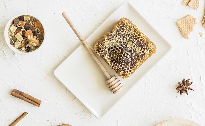 Miele e cannella: ingredienti naturali per la salute del cuore