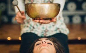 La musicoterapia aiuta le persone dopo un infarto